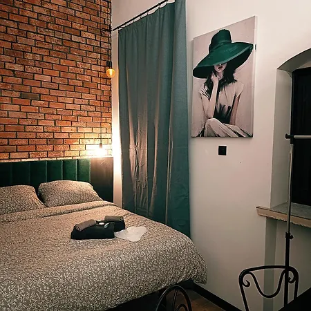 Rynek Experience - *